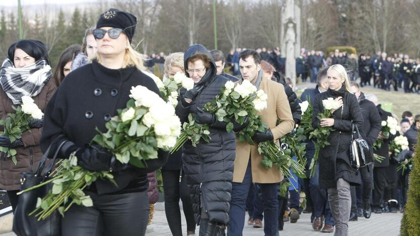 I. Strazdauskaitės laidotuvės