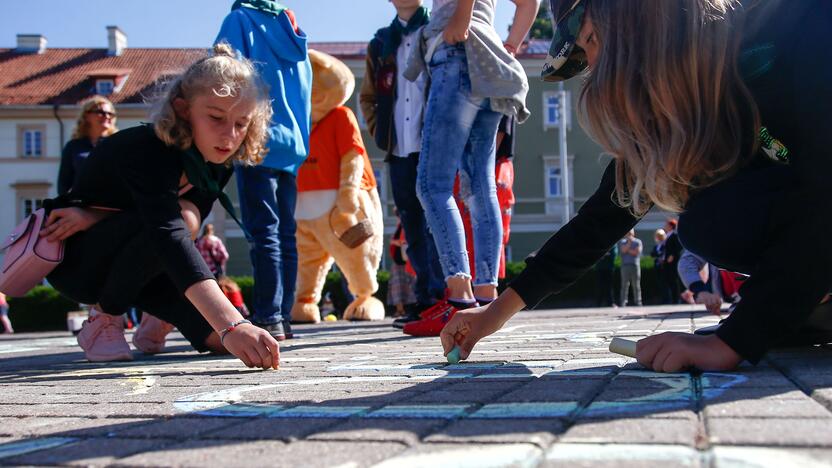 Mokyklinių prekių rinkimo mugė S. Daukanto aikštėje