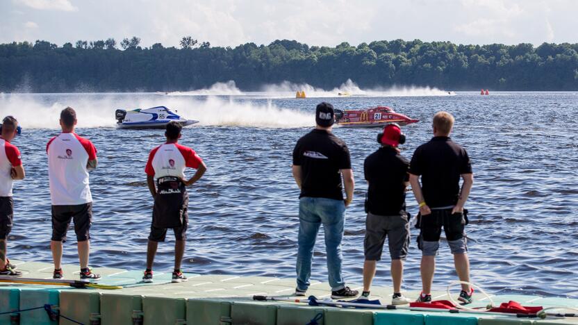 F2 vandens formulių lenktynių finalas