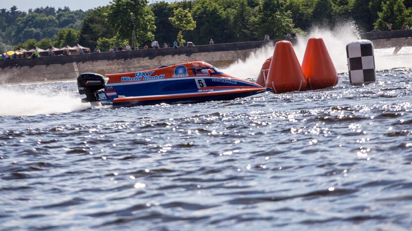 F2 vandens formulių lenktynių finalas