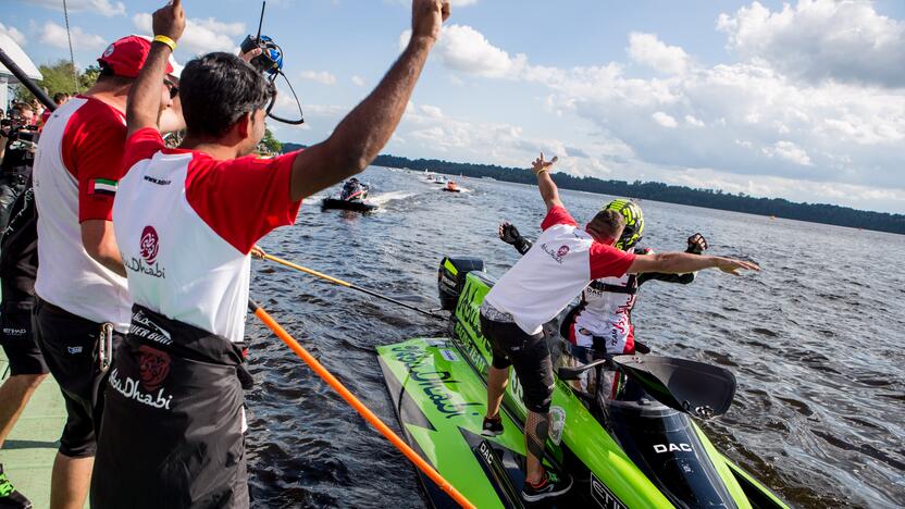 F2 vandens formulių lenktynių finalas