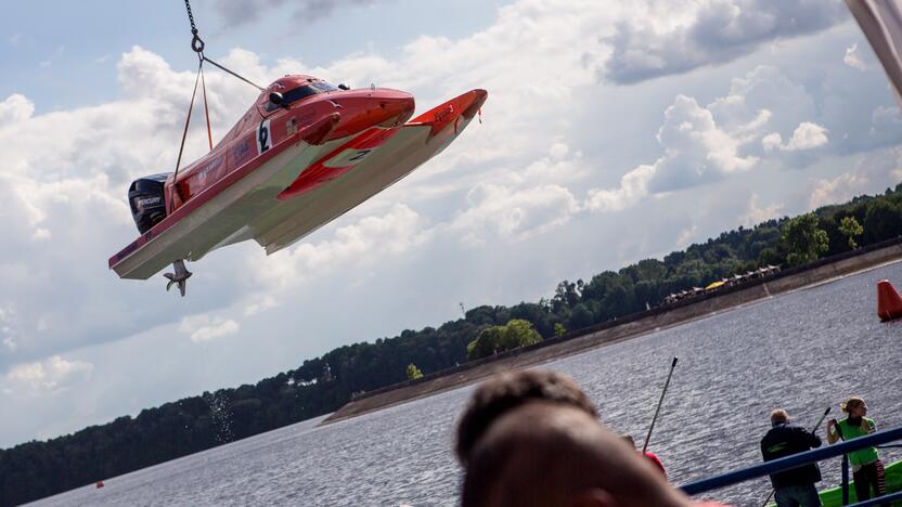 F2 vandens formulių lenktynių finalas