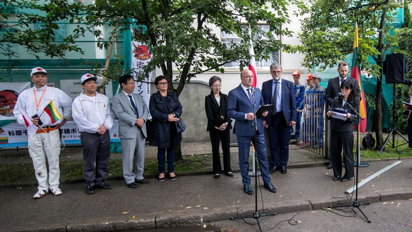 Ch. Sugiharos namų perdažymo akimirkos