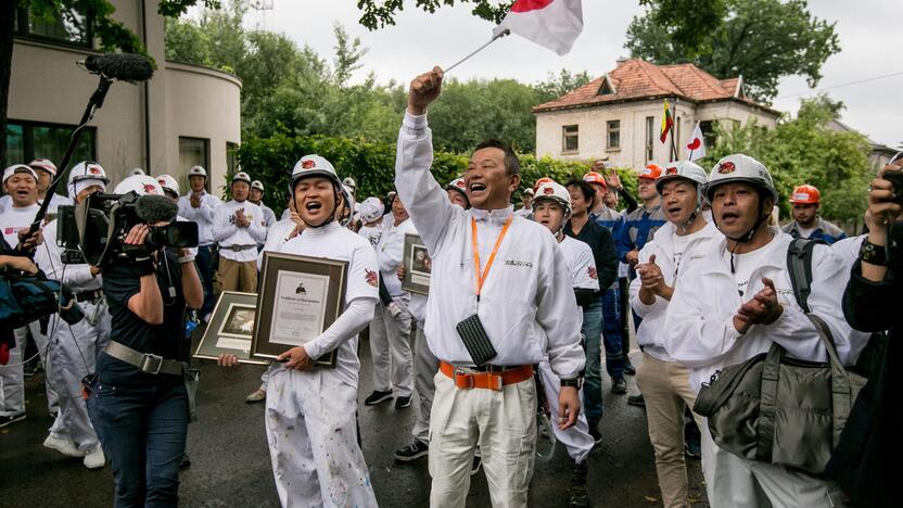 Ch. Sugiharos namų perdažymo akimirkos