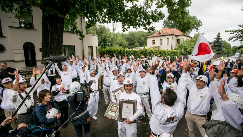 Ch. Sugiharos namų perdažymo akimirkos