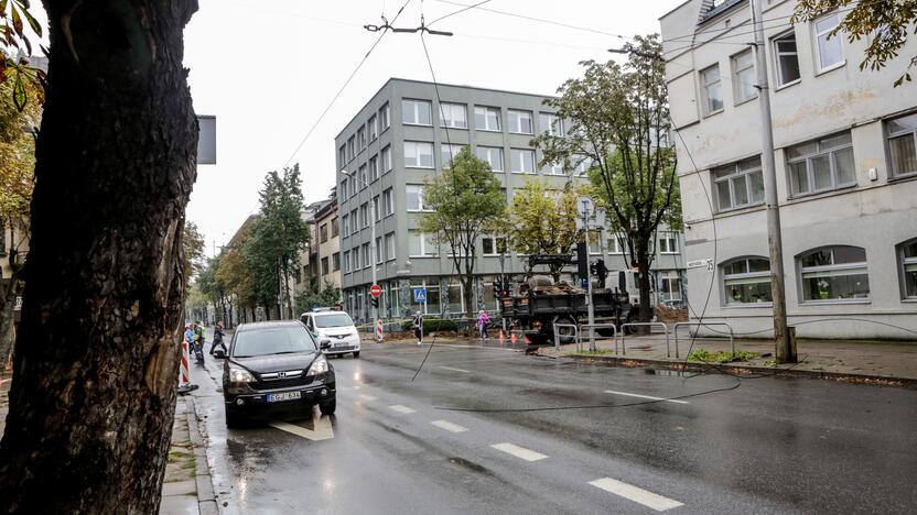 Nutraukti Kęstučio g. troleibusų laidai