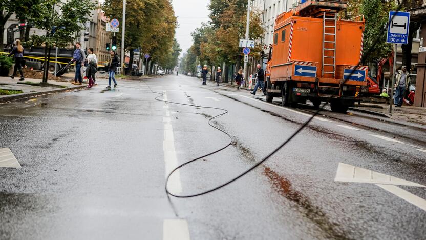 Nutraukti Kęstučio g. troleibusų laidai