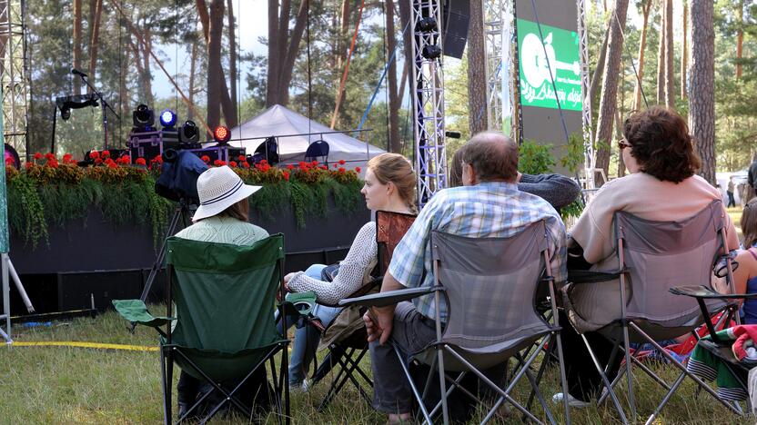 Kulautuvoje – jubiliejinė „Akacijų alėja“