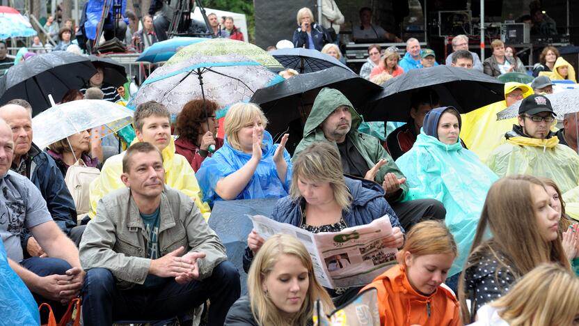 Kulautuvoje – jubiliejinė „Akacijų alėja“