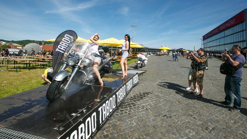 "Bike Show Millenium" Nemuno saloje