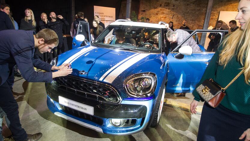 Pristatytas „MINI Countryman“