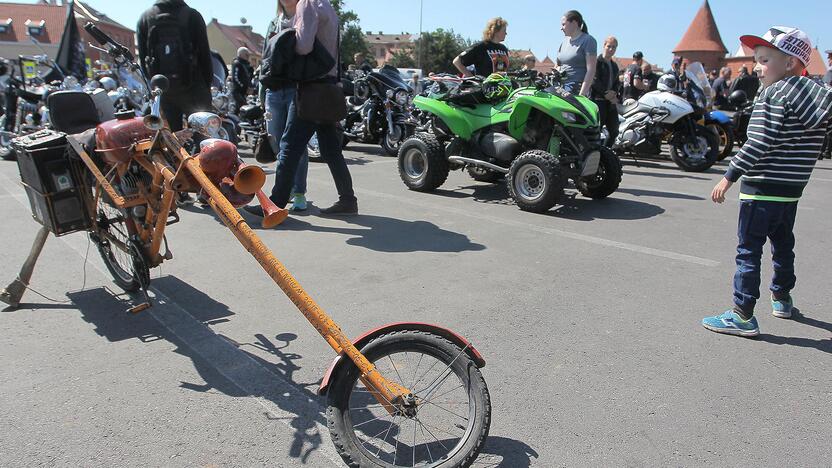 „Bike Show Millennium“ akimirkos