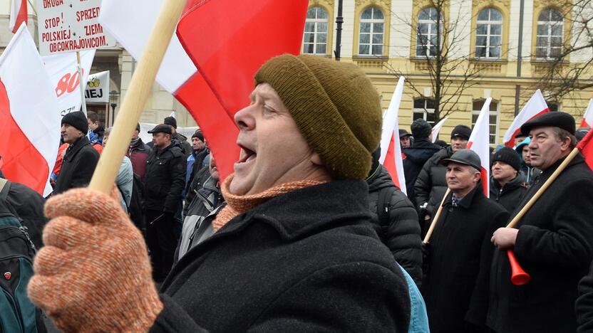 Lenkijos ūkininkai šturmavo Varšuvą