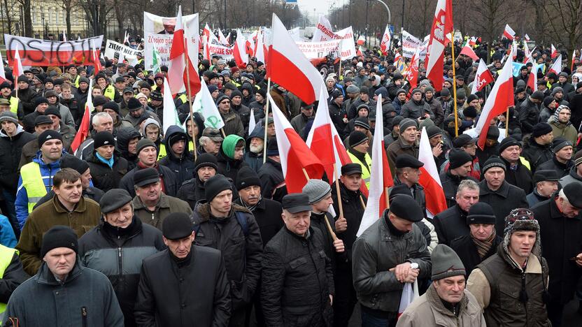 Lenkijos ūkininkai šturmavo Varšuvą