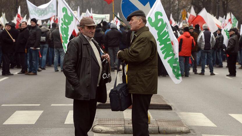 Lenkijos ūkininkai šturmavo Varšuvą