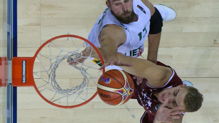 Europos krepšinio čempionatas: Lietuva - Latvija 68:49