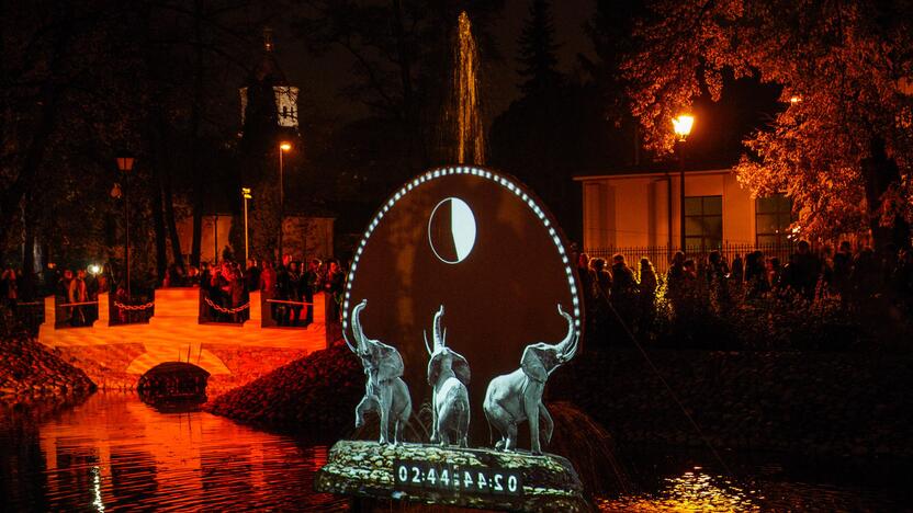 Šviesos festivalis Bernardinų sode