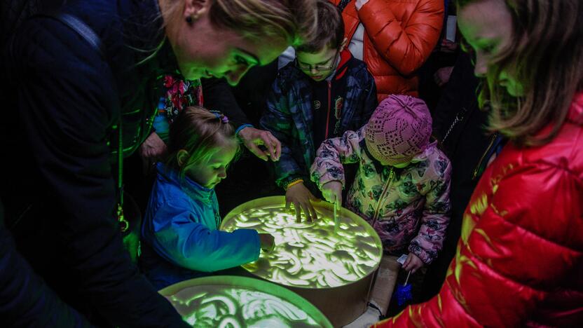 Šviesos festivalis Bernardinų sode