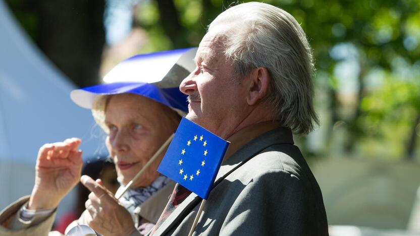 Vilniuje surengta akcija „Padovanok savo šypseną Europai“