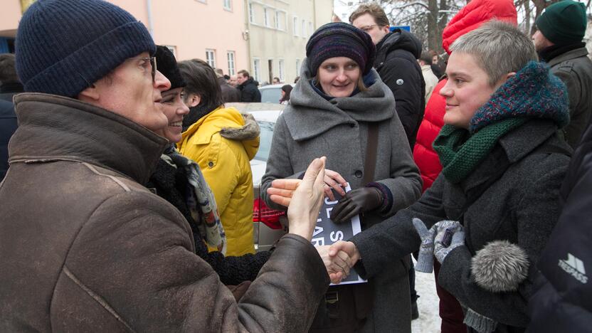 Žurnalistai ir politikai išreiškė solidarumą su prancūzų tauta