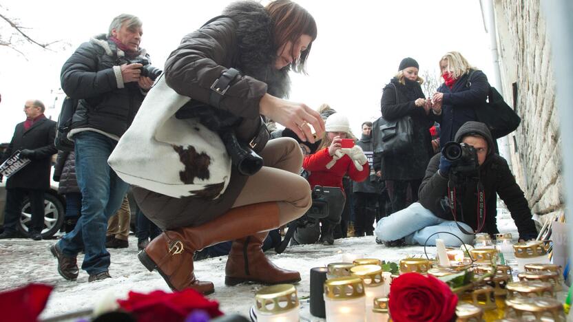 Žurnalistai ir politikai išreiškė solidarumą su prancūzų tauta