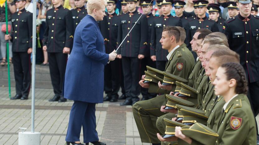 Kariūnams suteiktas leitenanto laipsnis