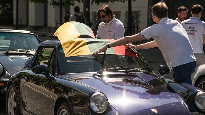 Vilniuje rinkosi „Porsche“ gerbėjai