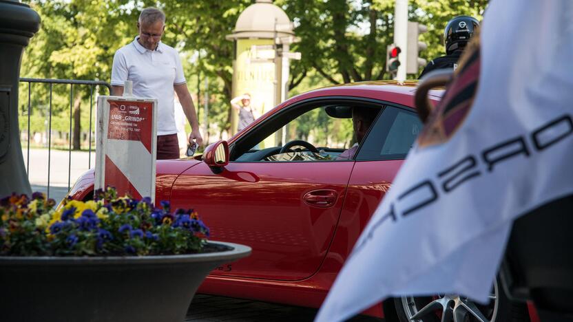 Vilniuje rinkosi „Porsche“ gerbėjai