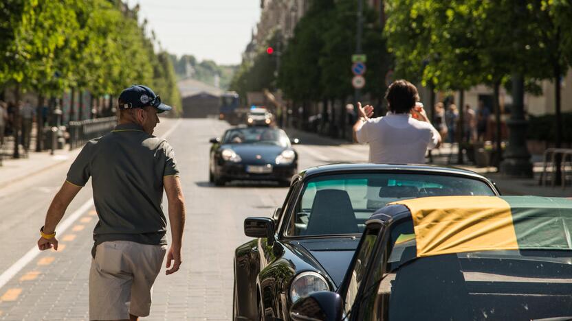 Vilniuje rinkosi „Porsche“ gerbėjai