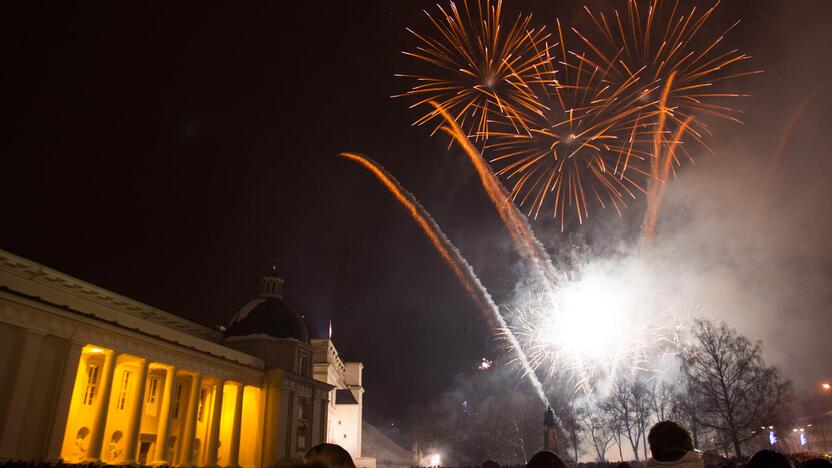 Vilniečiai švenčia 2016-ųjų metų sutiktuves