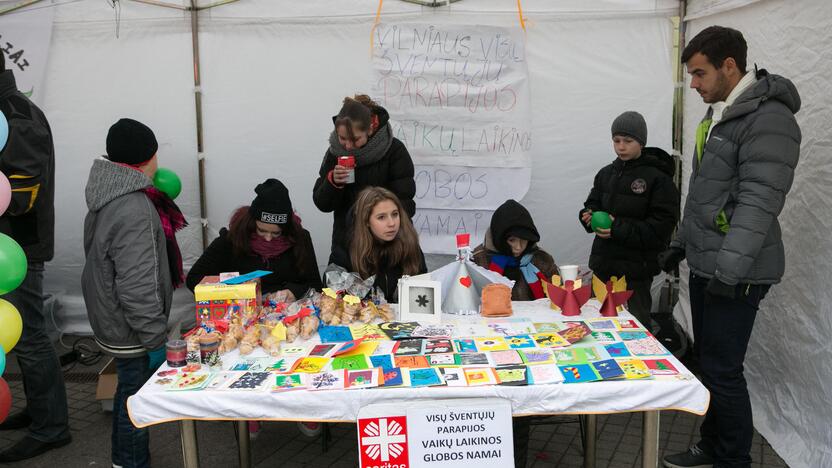 Prezidentė dalyvavo kalėdinėje mugėje Daukanto aikštėje