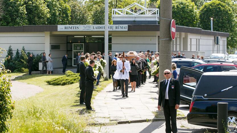 Nužudyto verslininko Aurimo Rapalio laidotuvės