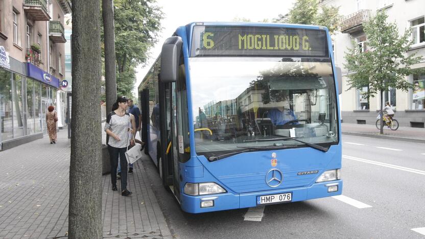 Pokyčiai: vasaros sezonu tradiciškai kursuos daugiau tų autobusų, kurie veža į prie jūros esančius rajonus.