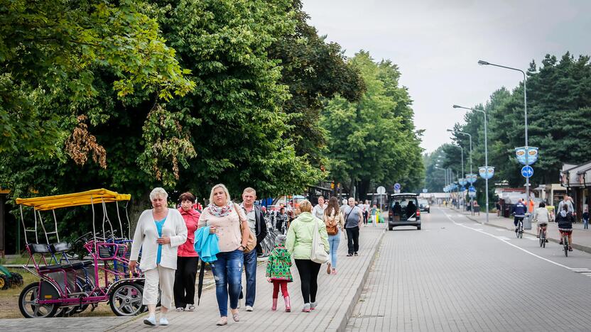 Prisikėlimas: Šventoji pamažu atgyja ir vilioja ramaus poilsio trokštančius poilsiautojus.