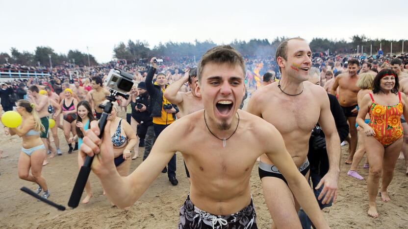 Į Baltiją panėrė maždaug šimtas sveikuolių