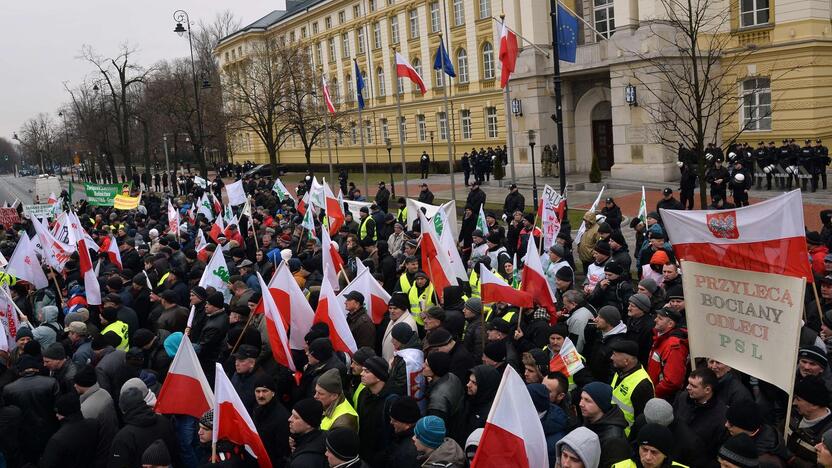 Lenkijos ūkininkai šturmavo Varšuvą