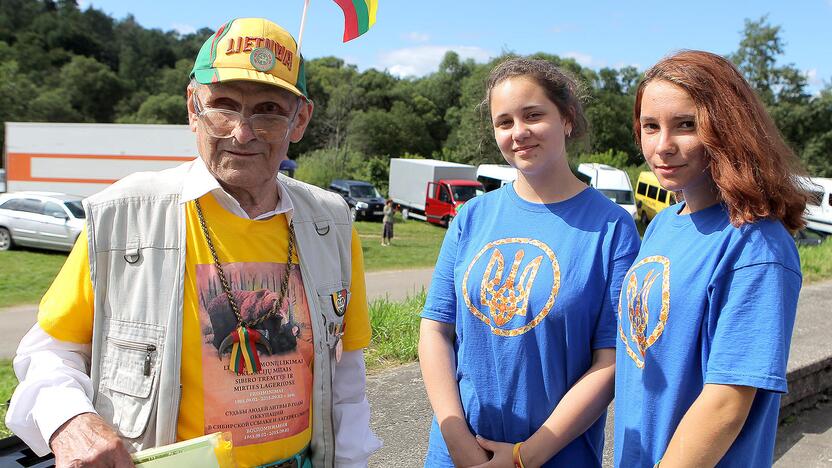 Tremtinių ir politinių kalinių sąskrydis Ariogaloje