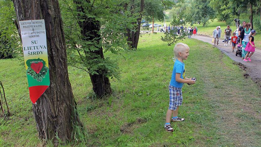 Tremtinių ir politinių kalinių sąskrydis Ariogaloje