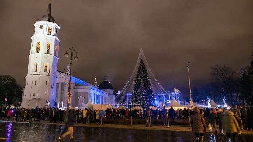 Vilniaus eglės įžiebimas