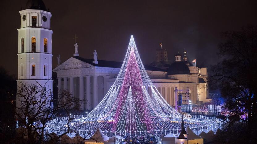 Vilniaus eglės įžiebimas