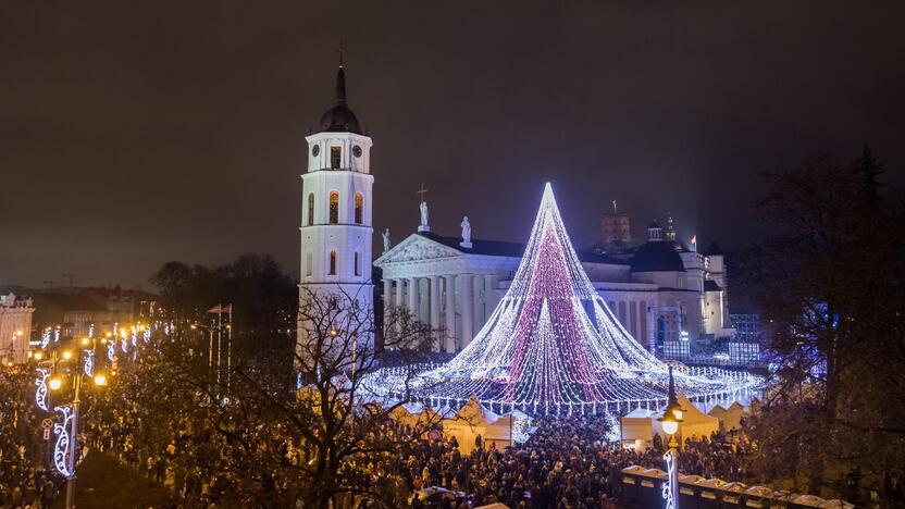 Vilniaus eglės įžiebimas