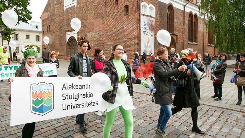 Augalų žavadienio eisena