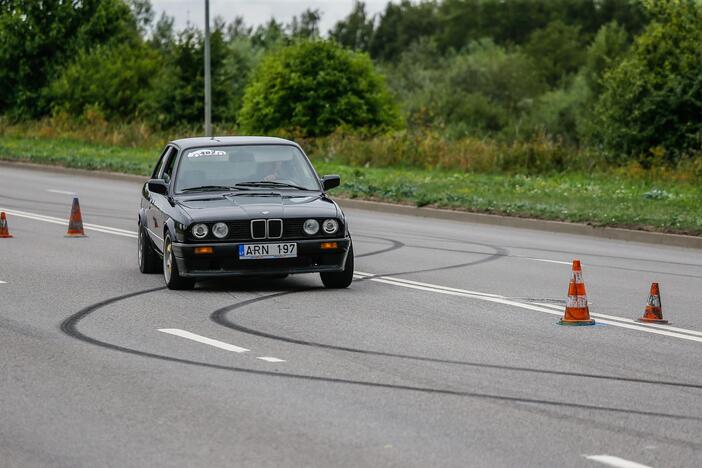 Automobilių slalomo varžybos Klaipėdoje