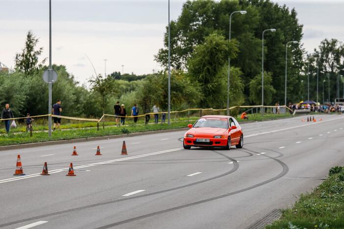 Automobilių slalomo varžybos Klaipėdoje