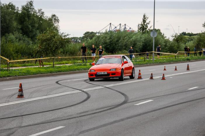 Automobilių slalomo varžybos Klaipėdoje