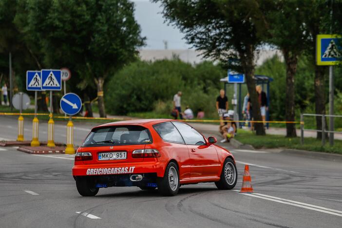 Automobilių slalomo varžybos Klaipėdoje