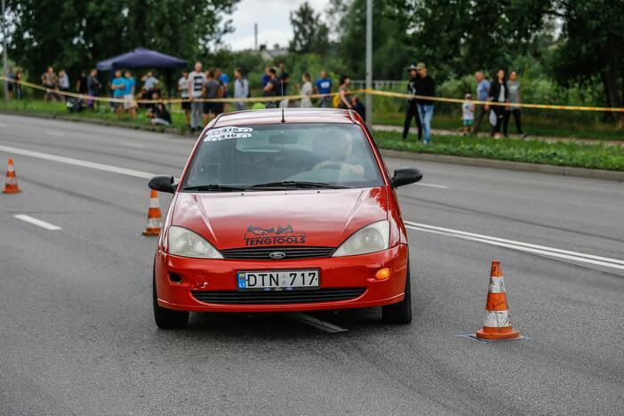 Automobilių slalomo varžybos Klaipėdoje