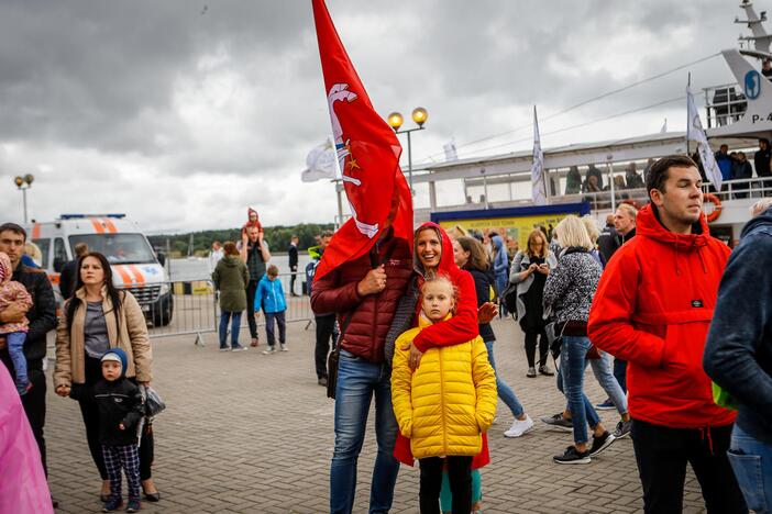 "Tautiška giesmė aplink pasaulį. 10 metų"