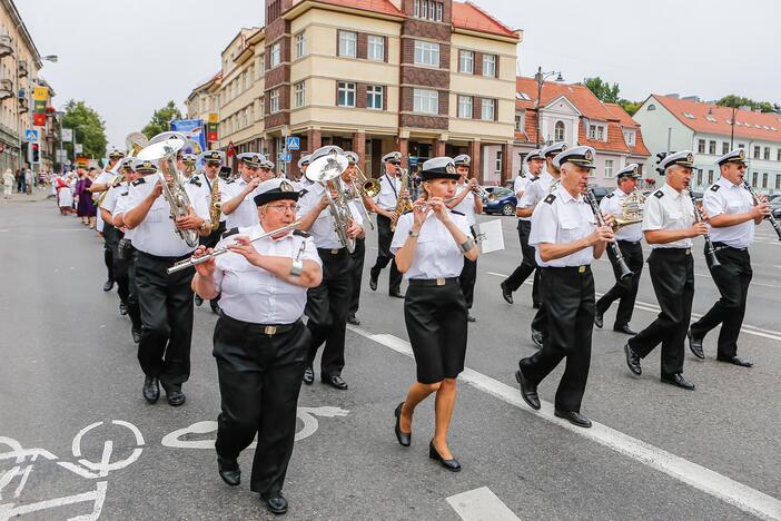 Klaipėda iškilmingai švenčia Valstybės dieną