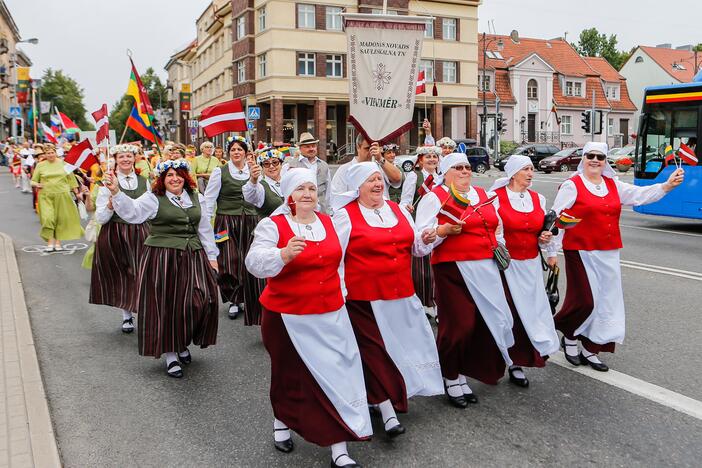 Klaipėda iškilmingai švenčia Valstybės dieną